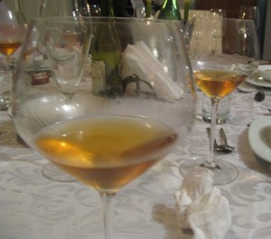 old white wine colour